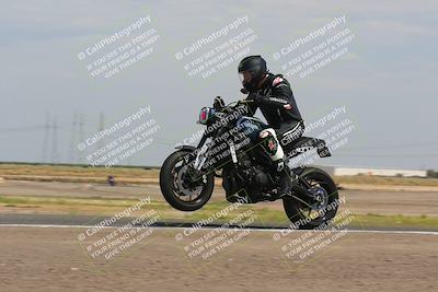 media/Sep-10-2023-Pacific Track Time (Sun) [[44210541ad]]/Group B/1220pm (Wheelie Bump)/